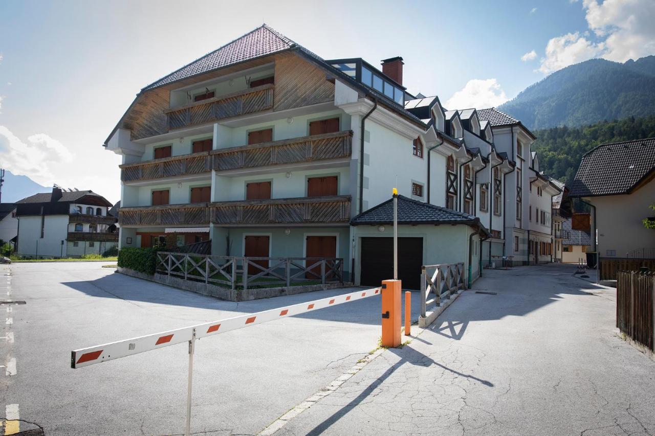 Apartment Tinka Kranjska Gora Exteriör bild